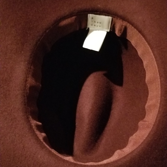 Adorable hat from Target! - Picture 4 of 4